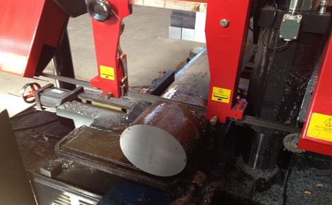 郁南卧式带锯床加工时出现明显振荡如何排查？